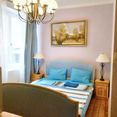 Σπίτι διακοπών Spacious House In With Garden