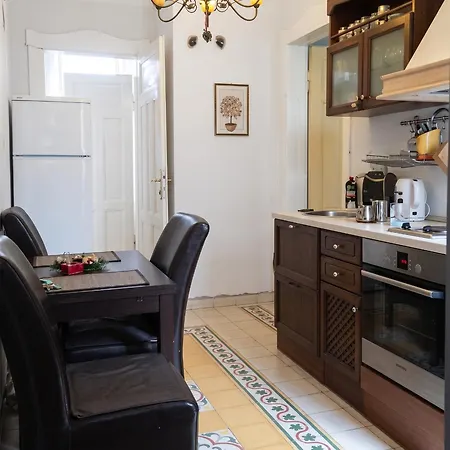 Tatil Evi Spacious House In With Garden Sofya