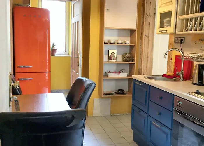 別荘 Spacious House In With Garden ソフィア